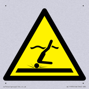 W048 Warning: Shallow water (diving)